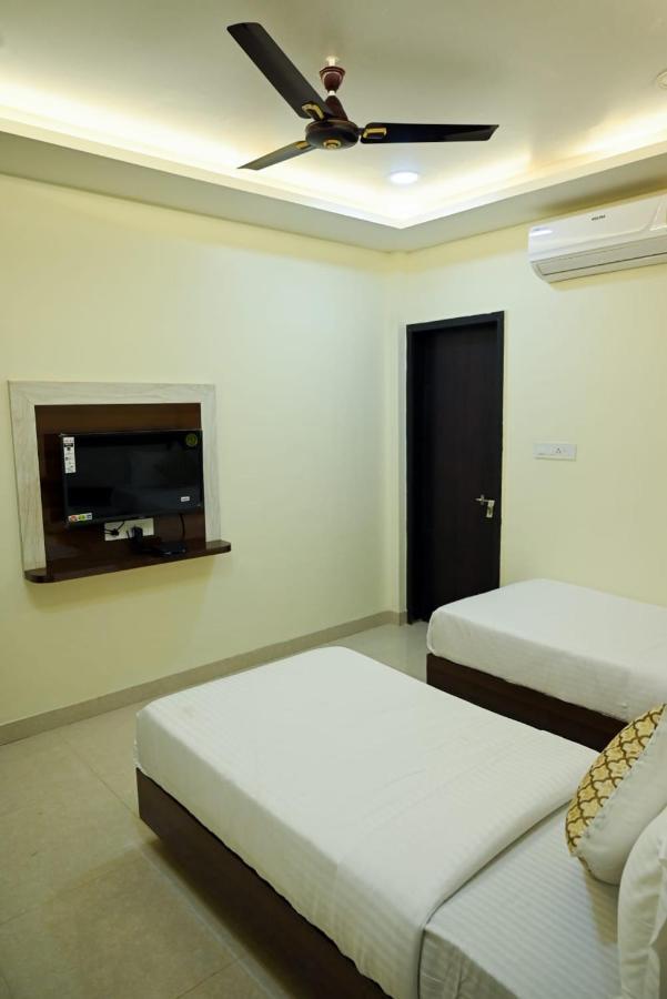 Hotel Golden Bliss Bhopal Exterior photo