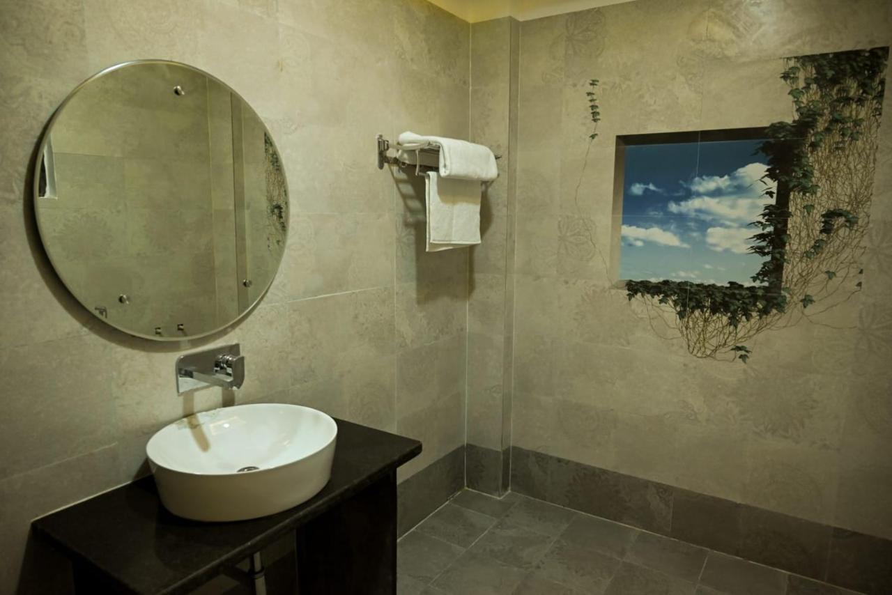 Hotel Golden Bliss Bhopal Exterior photo