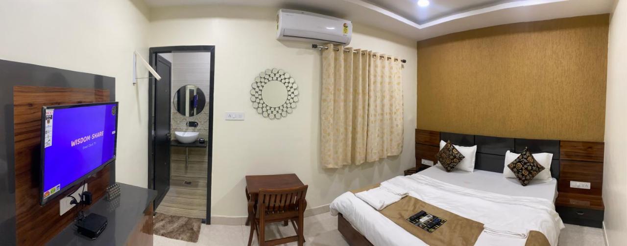 Hotel Golden Bliss Bhopal Exterior photo
