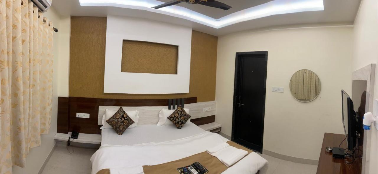 Hotel Golden Bliss Bhopal Exterior photo